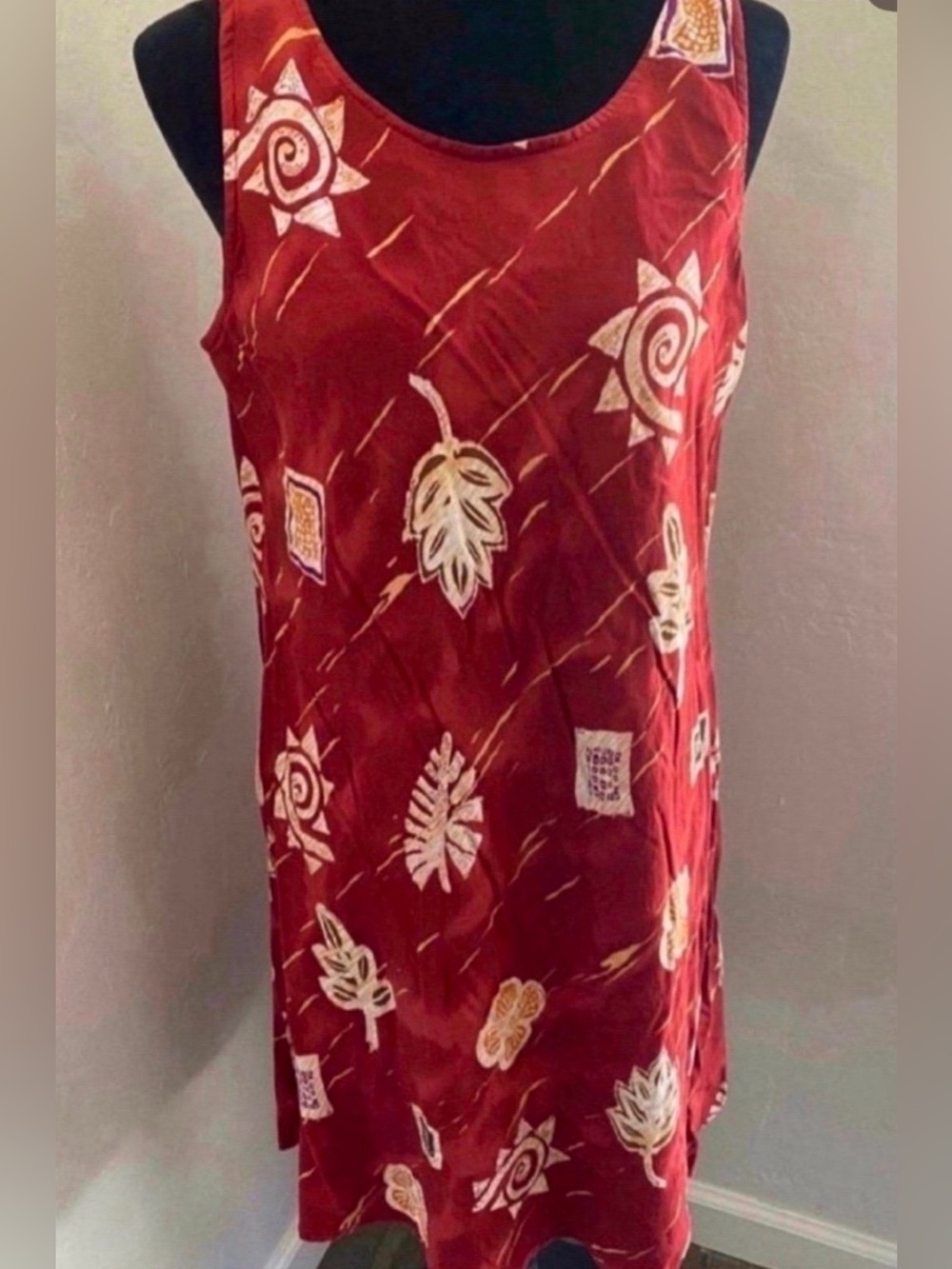Women’s Red Printed Sleeveless Shift Dress (Size L)
